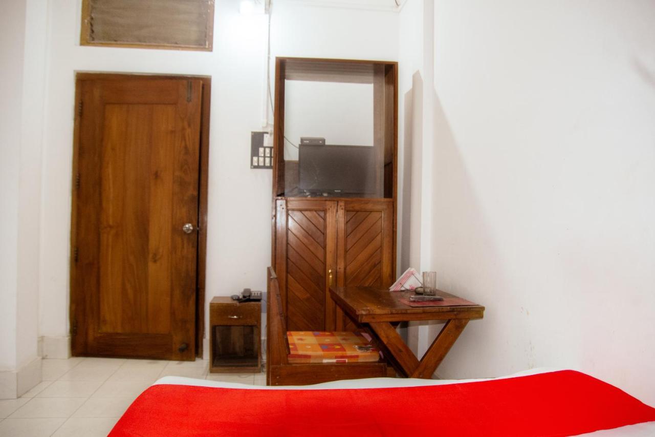 Hotel Nakshatra Karimganj Exterior foto